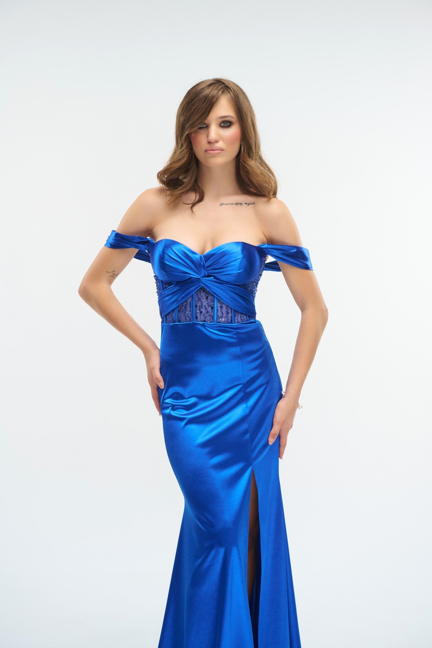 Φόρεμα Maxi Off Shoulder Σατέν Ηλεκτρίκ - Kasie