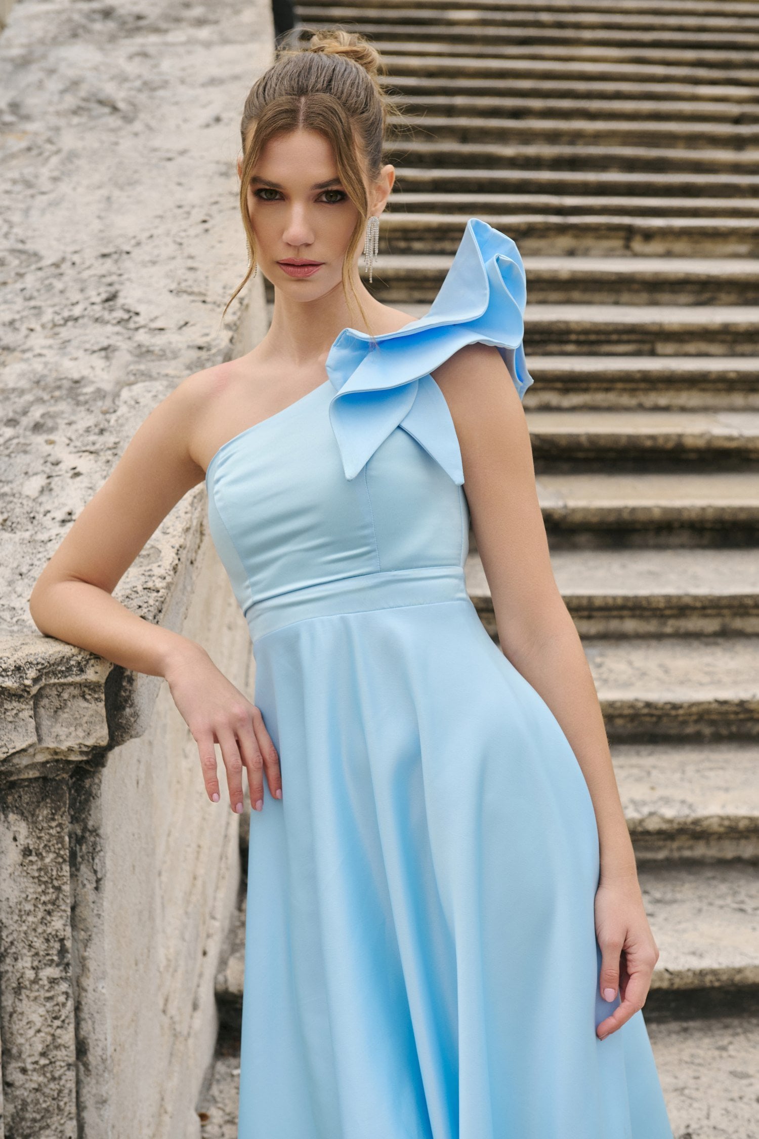 Φόρεμα Midi Κρεπ Σατέν Με Έναν Ώμο Light Blue- Silviana