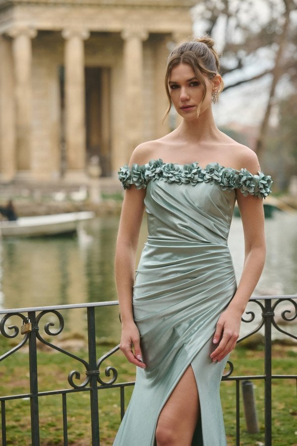 Σατέν Maxi Φόρεμα Off Shoulder Με Λουλούδια Μέντα- Evita