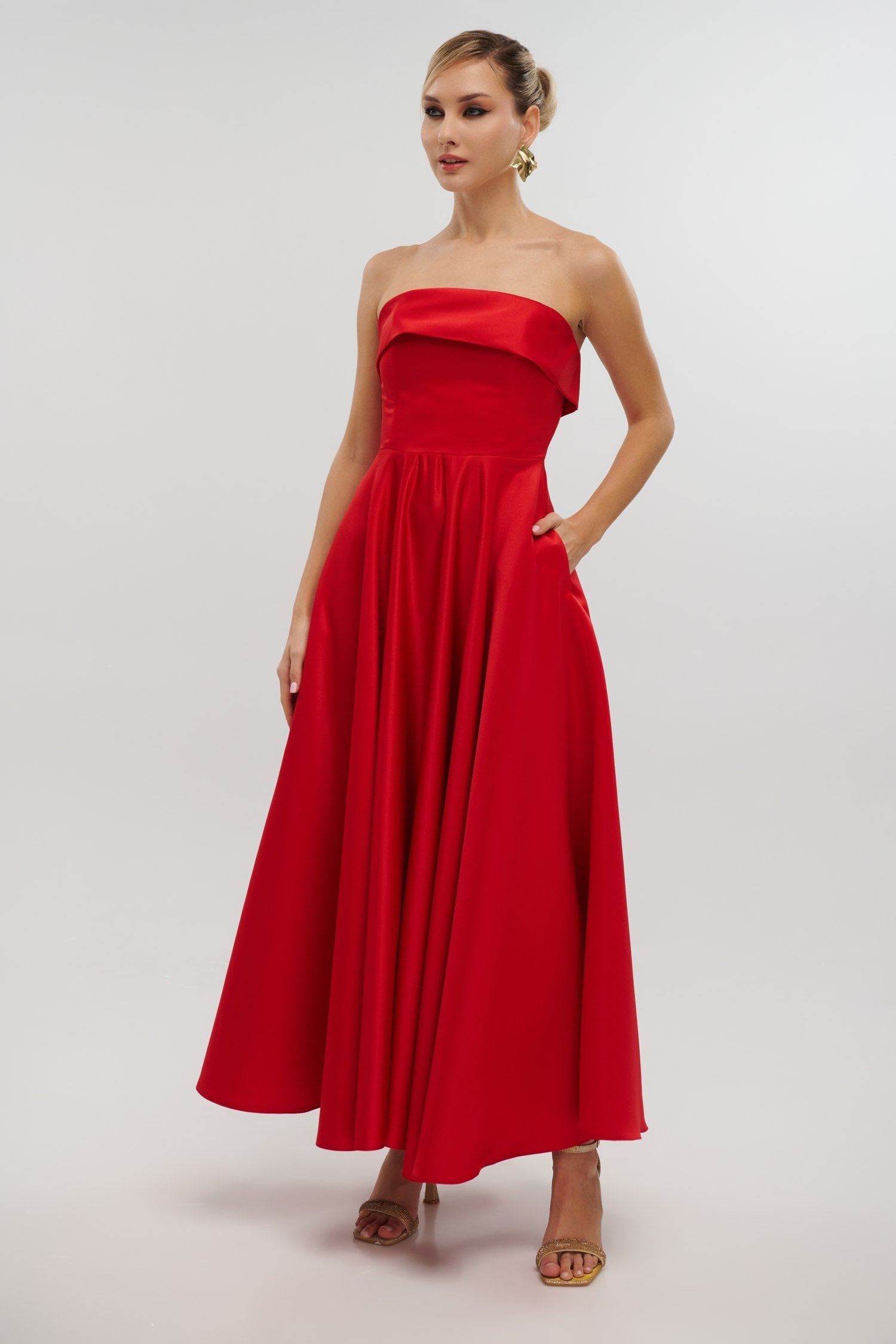 Σατέν Midi Φόρεμα Strapless Σε Άλφα Γραμμή Κόκκινο - Marlen