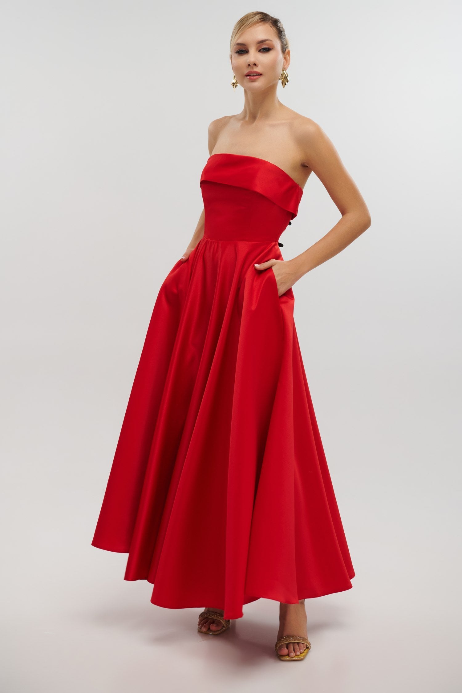 Σατέν Midi Φόρεμα Strapless Σε Άλφα Γραμμή Κόκκινο - Marlen