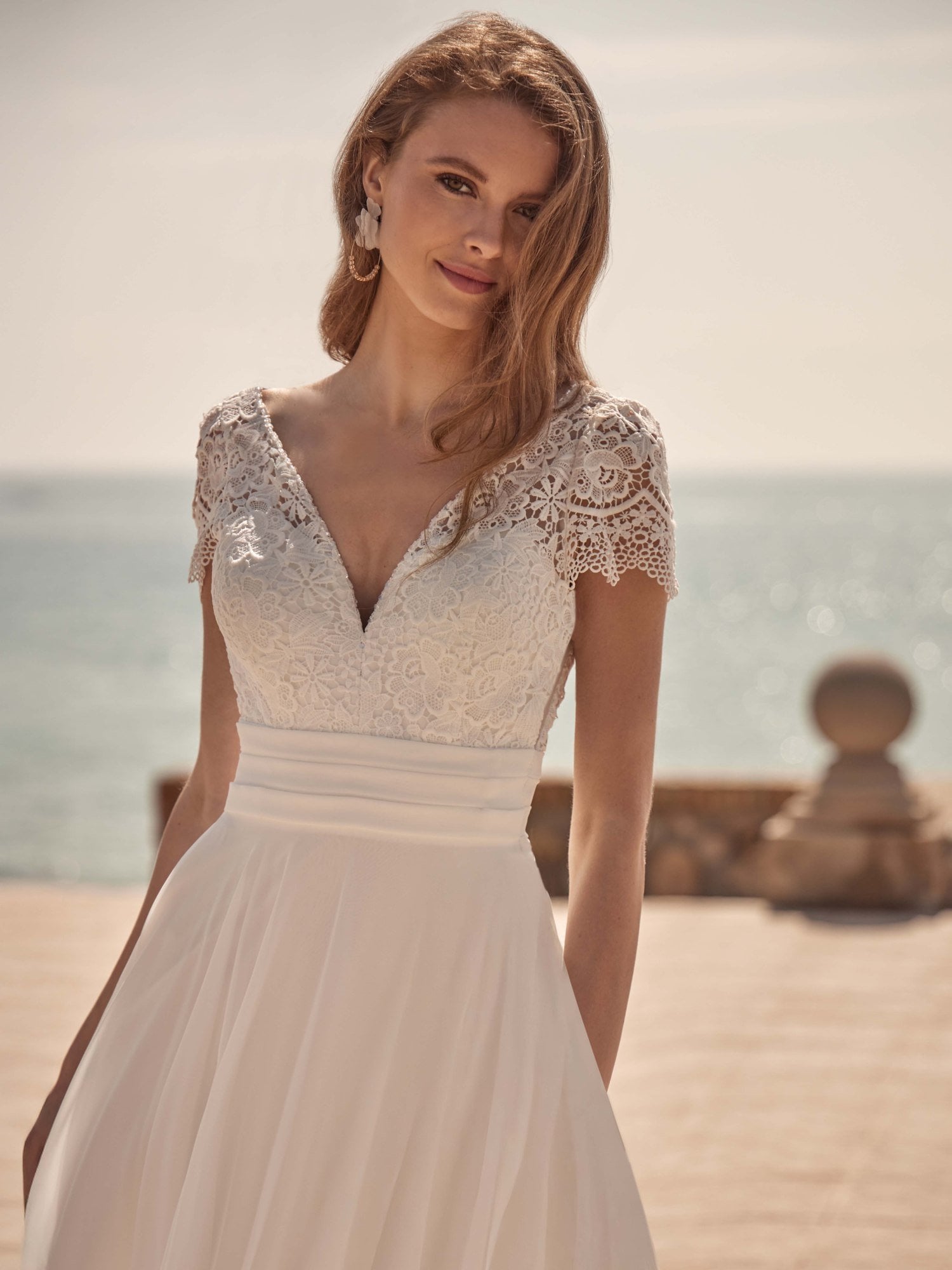 Bridal Φόρεμα Μακρύ Μουσελίνας Με Δαντέλα Και Μανικάκι Λευκό