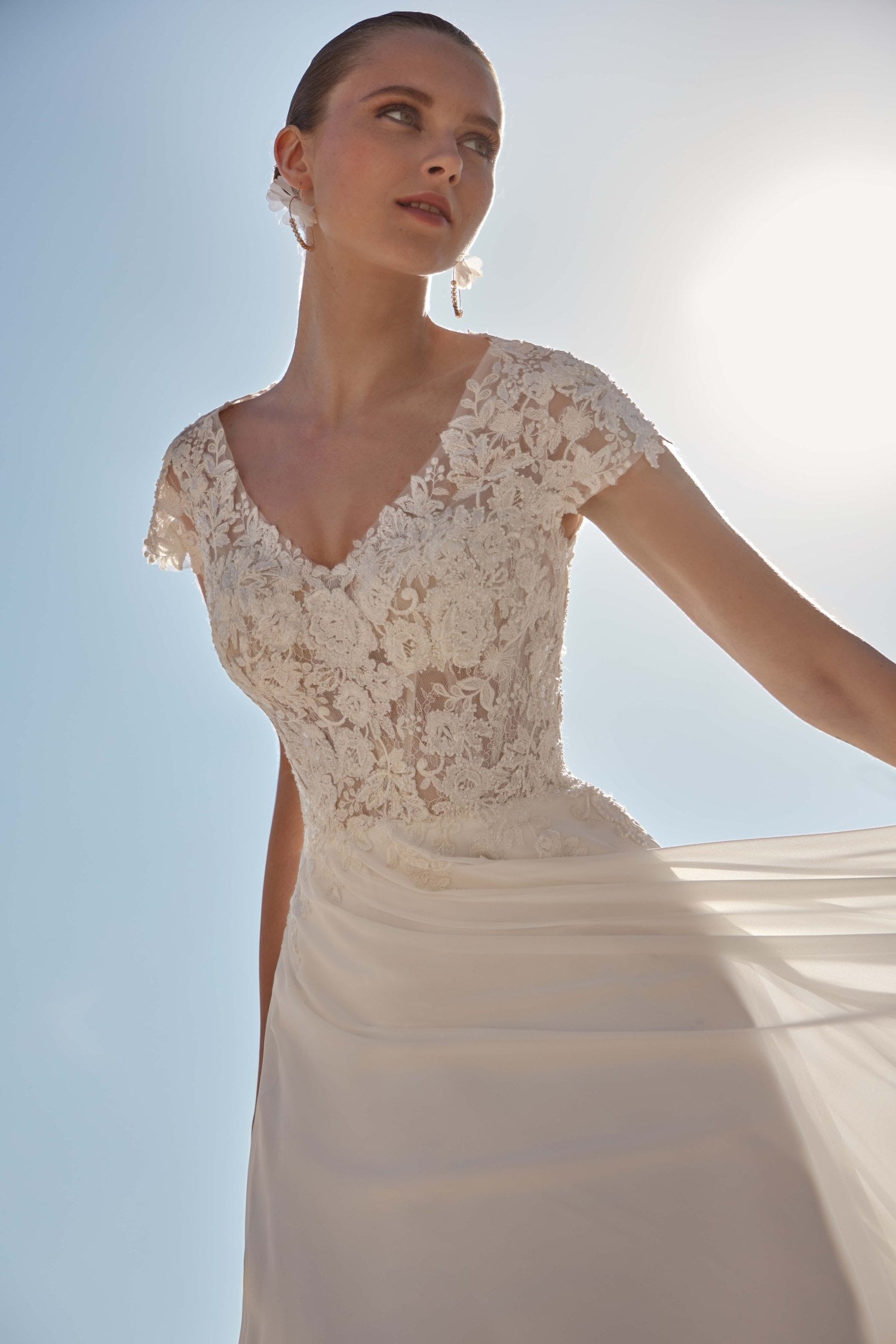 Bridal Φόρεμα Μουσελίνας Με Μπούστο Δαντέλα Και Μανίκια Λευκό