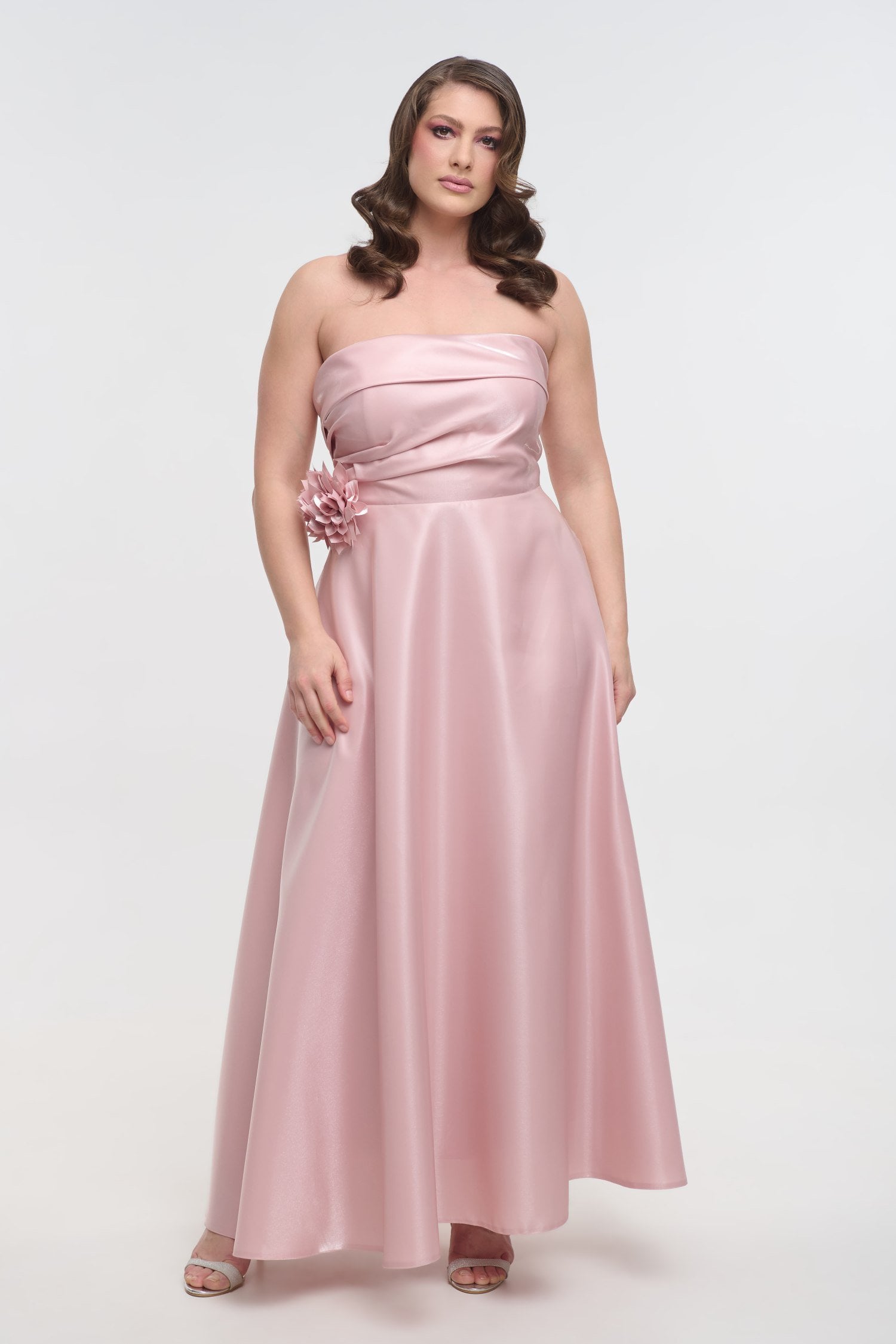 Σατέν Φόρεμα Μακρύ Strapless Με Καρφίτσα Λουλούδι Old Pink - Erika - Image 3